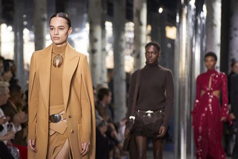capri holdings buys versace